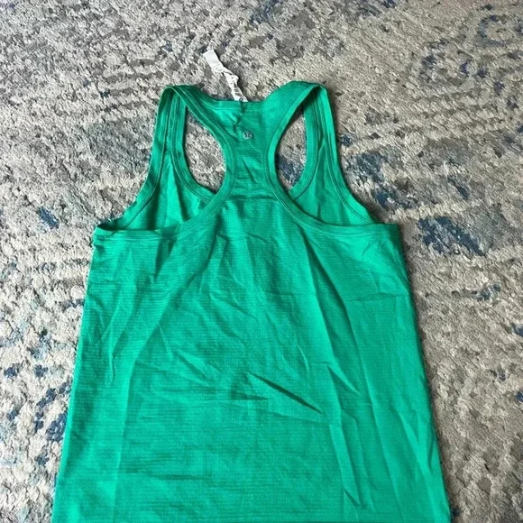 NWOT Lululemon Swiftly Tech Racerback Tank Top 2.0 Size 4 - Picture 6 of 6